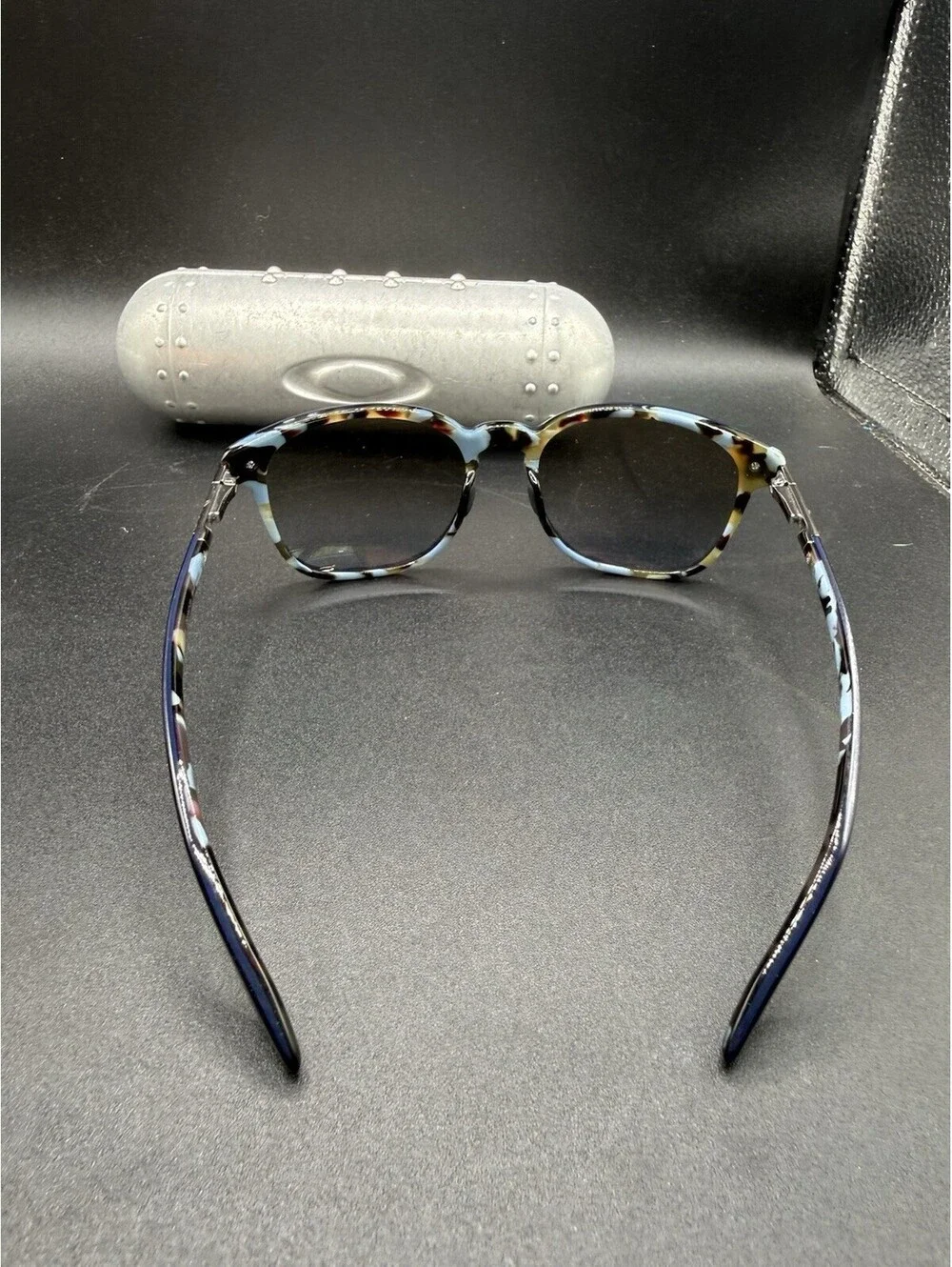 Oakley Ringer Navy Blue Mosaic w/Black Gradient Lenses oo2047-05